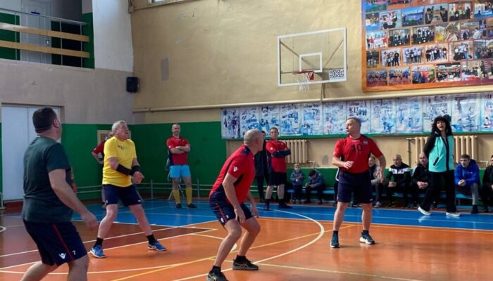 photo_5467559360436765131_y