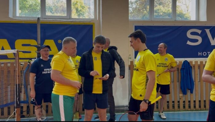 photo_5469988980486439547_y