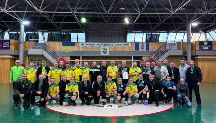 photo_5469988980486439554_y