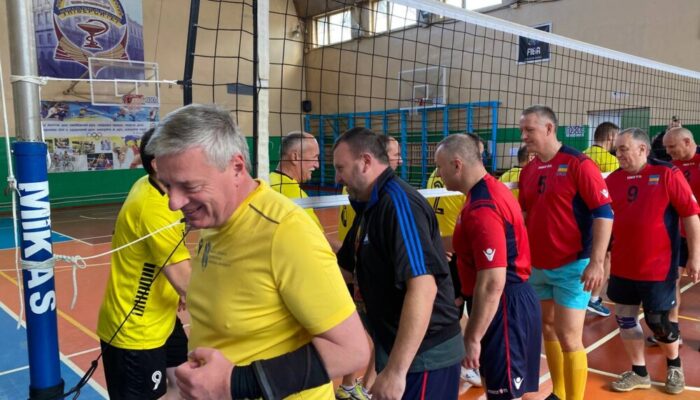 photo_5469988980486439572_y